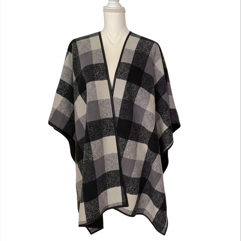 Eivissa Black Gray Off White Cape Poncho Shawl